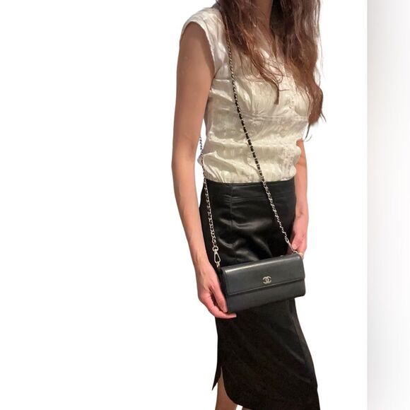 Chanel Black Leather Wallet Classic Design - Picture 10 of 12